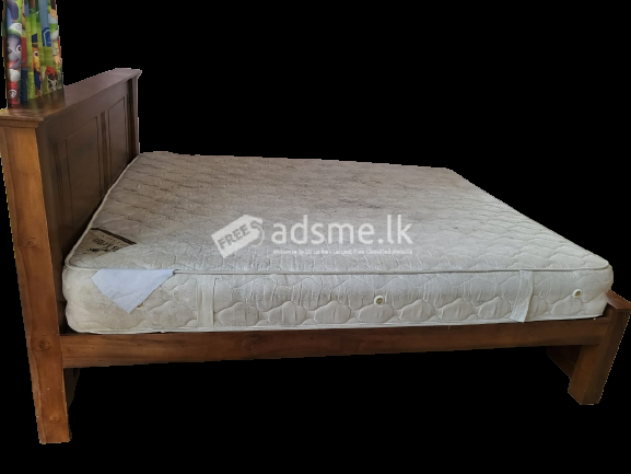 72x60 Teak 3.5 leg Box Bed With Hayleys Spring Mattress 6x5