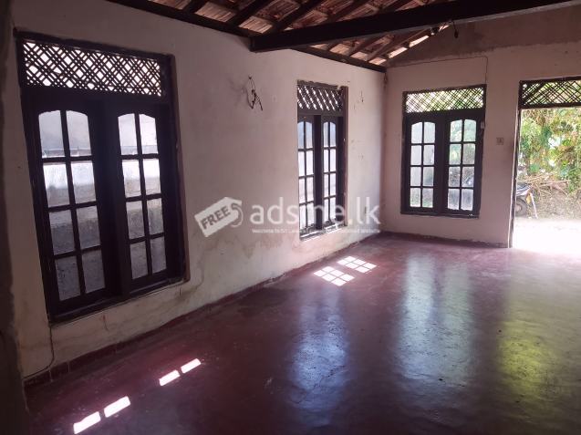 House with 10 perches land in Panadura ලක්ෂ49