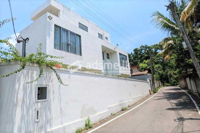 Newly built Luxury Two Storied House for Sale at Pothuarawa Road, Malabe.
