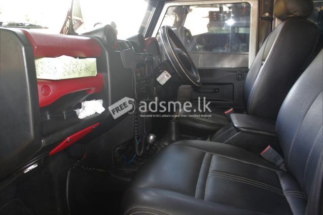Land Rover Defender 1979 (Used)