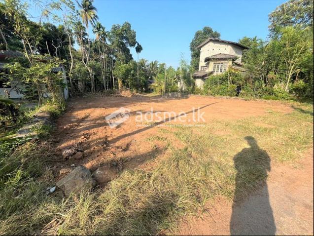 15.5 Perches bare Land for Sale at Bandaragama, Gelanigama.