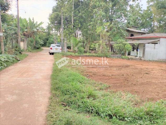 15.5 Perches bare Land for Sale at Bandaragama, Gelanigama.
