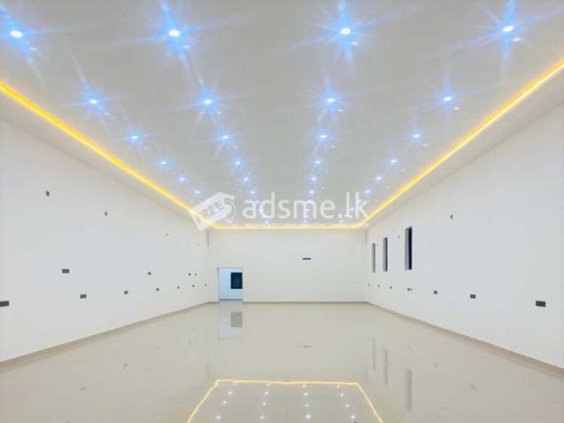 Newly Constructed Building for Lease/Rent in Marawila Town.