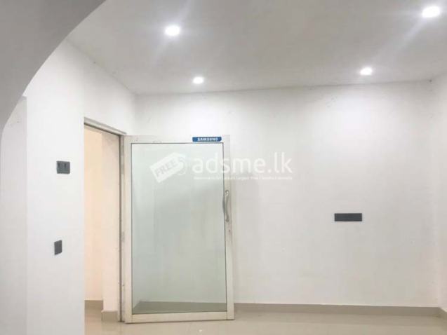 Newly Constructed Building for Lease/Rent in Marawila Town.