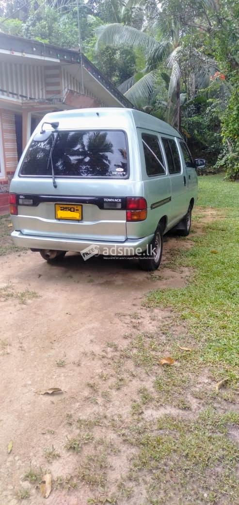 Toyota Town Ace CR27 Lotto 1993