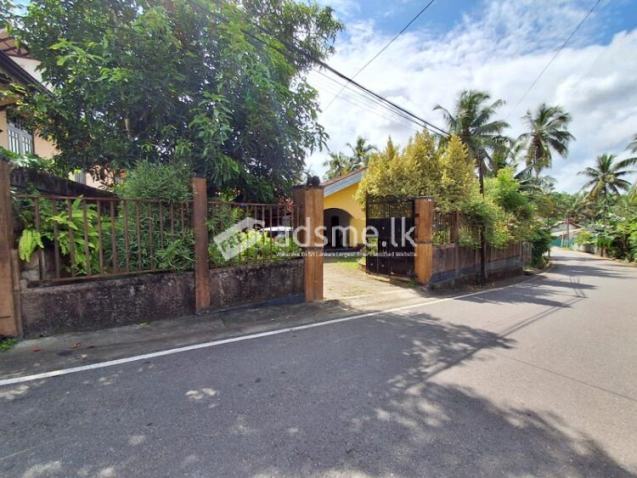 Solidly Built House for Sale in Ganemulla.