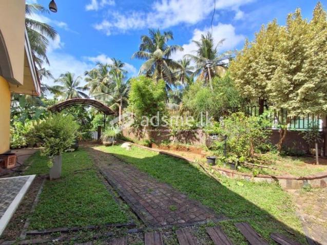 Solidly Built House for Sale in Ganemulla.