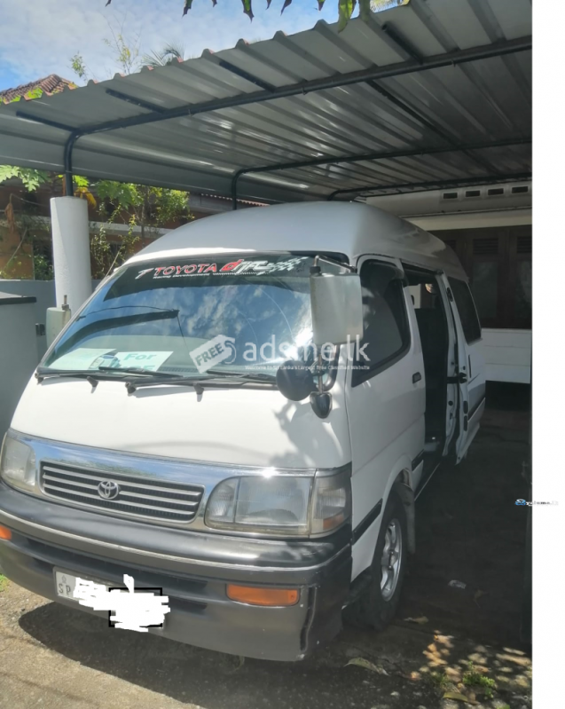 Toyota Dolphin Highroof 1999