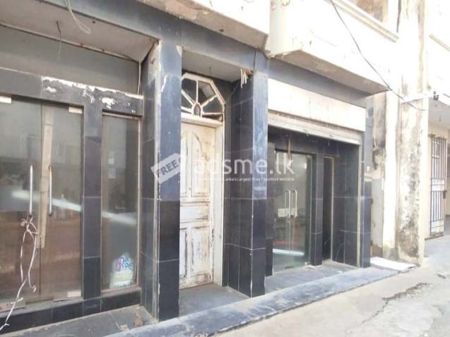 Prime Commercial Building for Sale at Kollupitiya, Colombo 03.