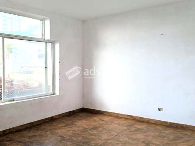 Prime Commercial Building for Sale at Kollupitiya, Colombo 03.
