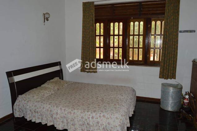 දෙමහල් නිවස විකිණීමට ඇත