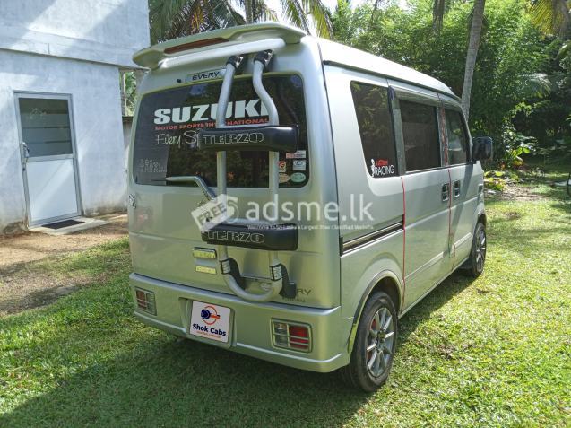 Suzuki Every 2013