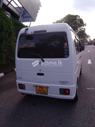 Suzuki Evary 2005