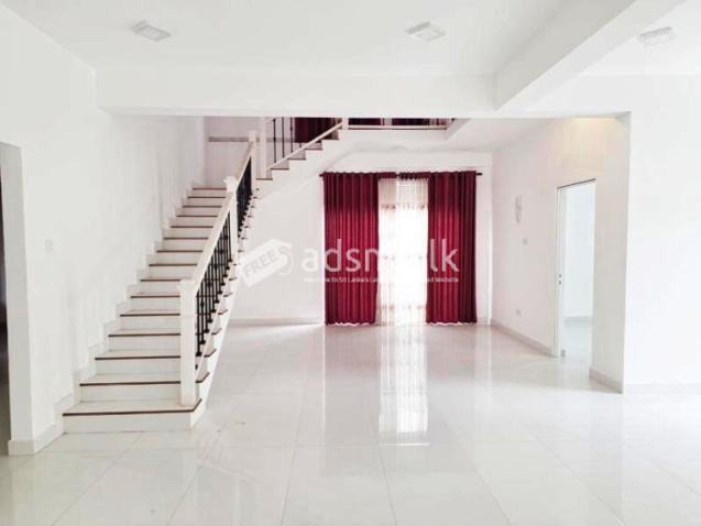 Almost Brand New Box Type Two Storied House for Sale in Katunayake.