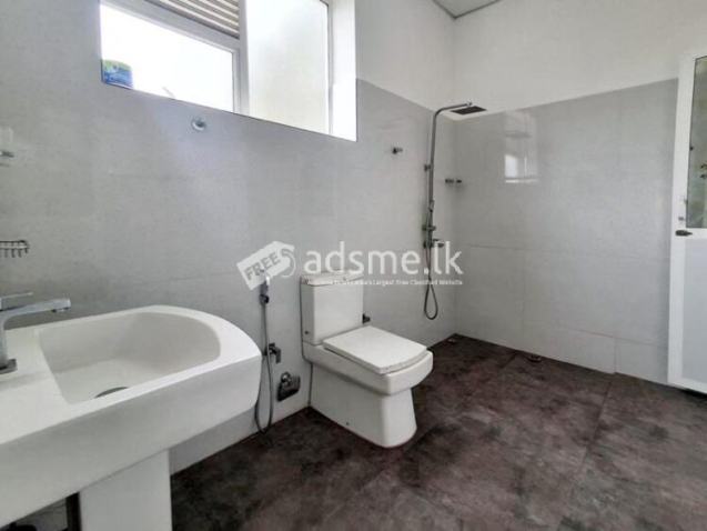 Almost Brand New Box Type Two Storied House for Sale in Katunayake.