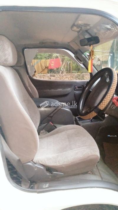 Toyota Hiace Dolphin 1999