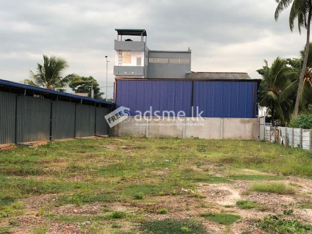 3 Storied Building for Rent at Boralesgamuwa, facing Colombo main road.