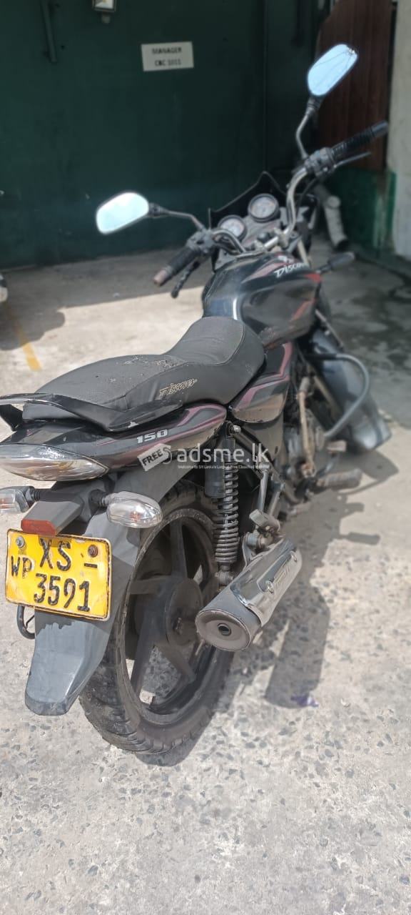 Bajaj Discover 2012 (Used)