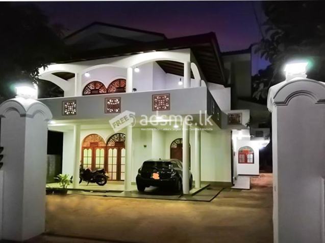 Two-story house for sale in Nattandiya,Puttalam.