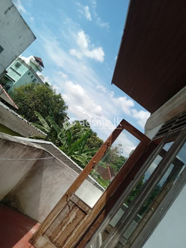 Rooms for Rent in Maharagama (Girls Only)