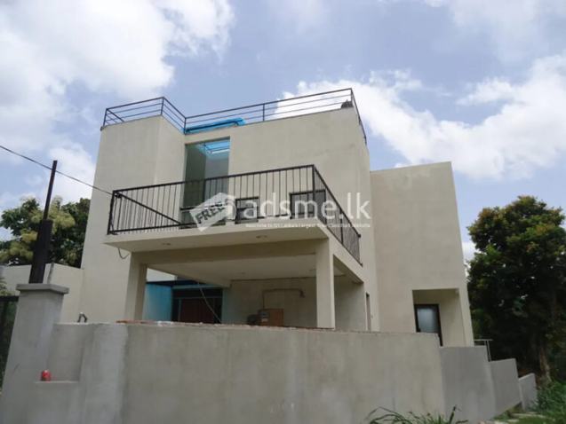 Holiday Home for Sale in Balagolla, Kandy.