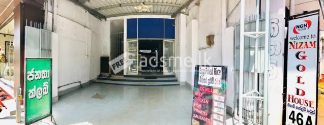 Commercial Building for sale with Bar license
