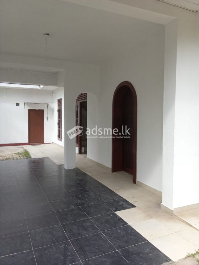 Downstairs 3 B/R house – Nugegoda (Delkanda)