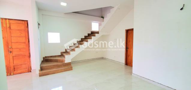 Newly built home kahathuduwa