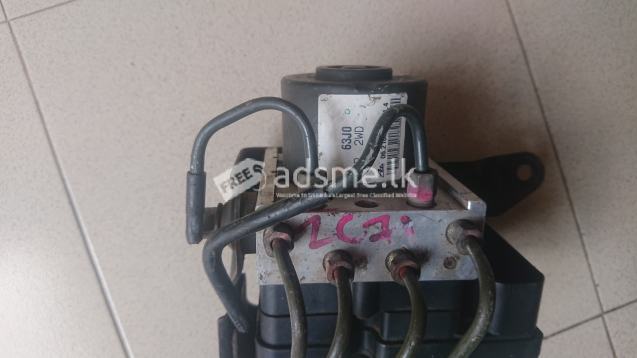 Suzuki Swift ZC11s ABS unit