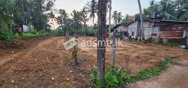 Land sale in Wadduwa