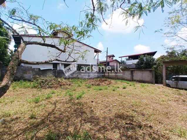 Perfectly Square-Shaped Land for Sale – Sheranron Park, Kandana.