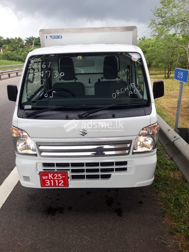 Suzuki Freezer Track 2023