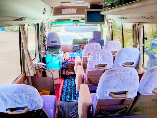 Toyota Coaster 2012