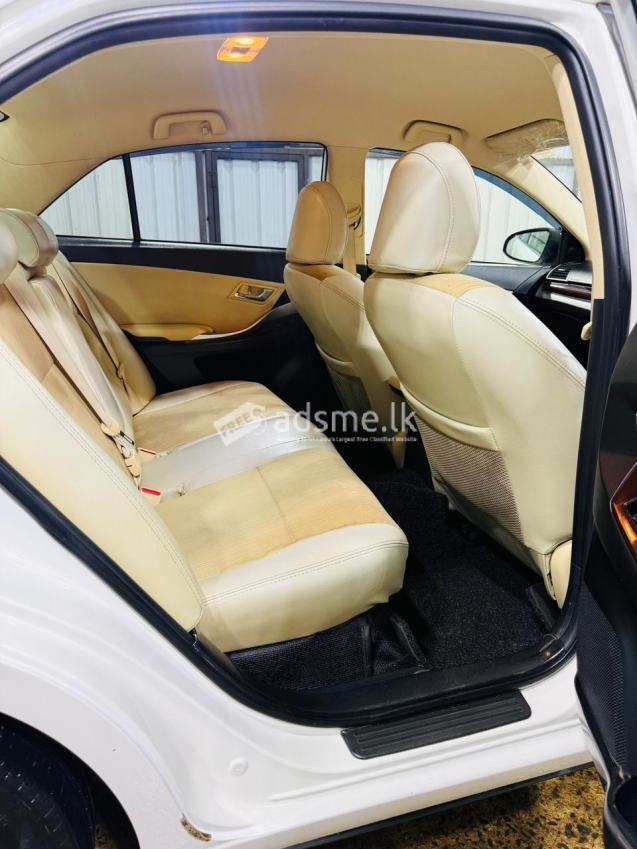 Toyota Premio 2018 (Used)