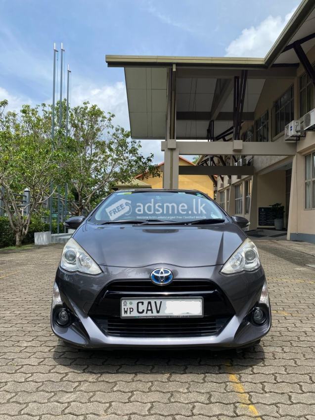 Toyota Aqua 2015 (Used)