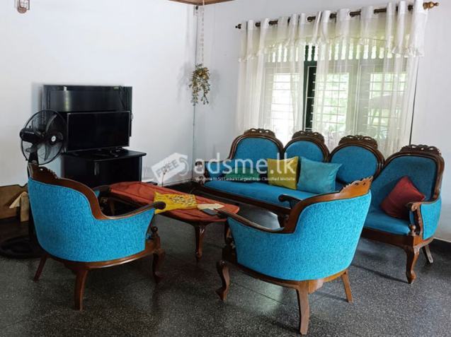 25 Perches Valuable Land with Two-Story House for Sale – Athurugiriya.