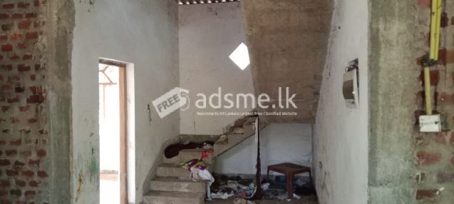 Land & House For Sale !