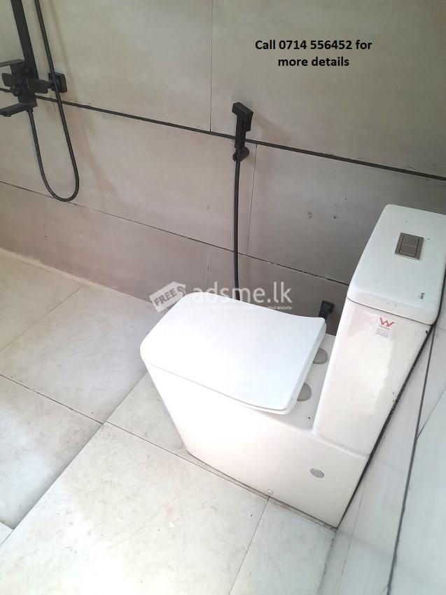 කාමර 4 කින් යුත් දෙමහල් නිවස විකිණීමට
