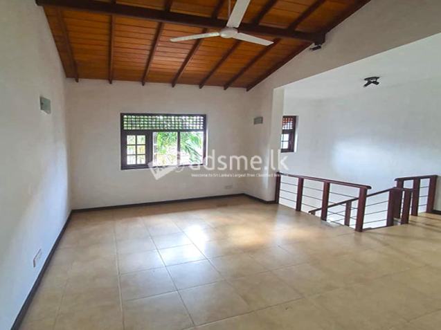 2-Storey Luxury House for Sale in Mihidu Mawatha, Malabe.