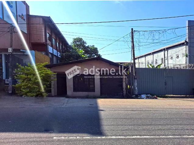 Prime Commercial Property for Sale in Peliyagoda — Facing Negombo Road.