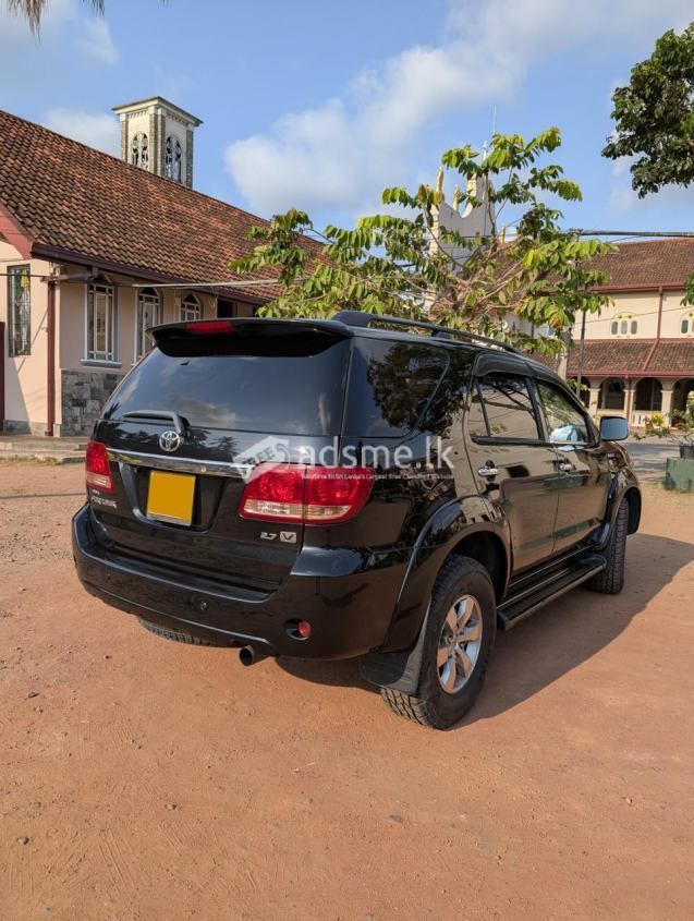 Toyota Fortuner 2007 (Used)