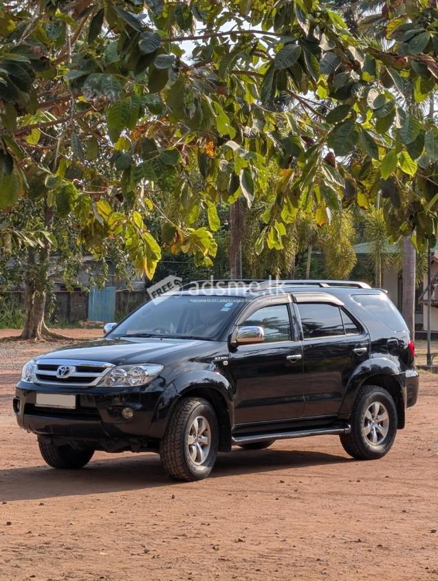 Toyota Fortuner 2007 (Used)