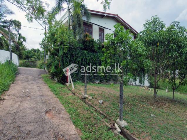 Prime Residential Land for Sale in Ramanayake Mawatha, Hokandara.