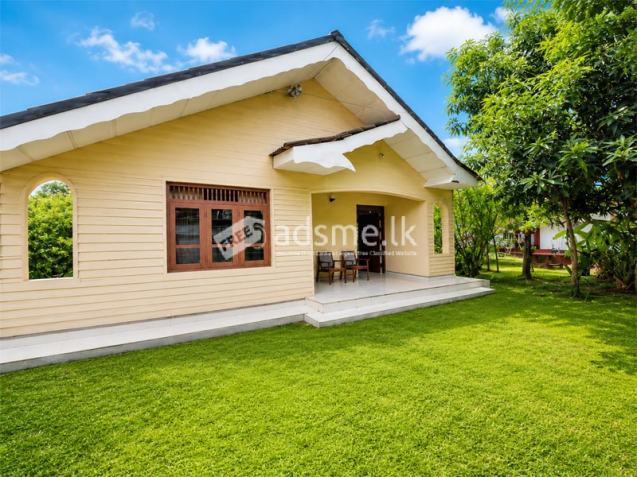 18 Perches Semi-Commercial Property for Sale in Kegalle