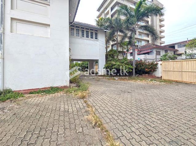 Investment Opportunity – Prime Property at Melbourne Avenue, Colombo 04. Closer to Marine Drive.