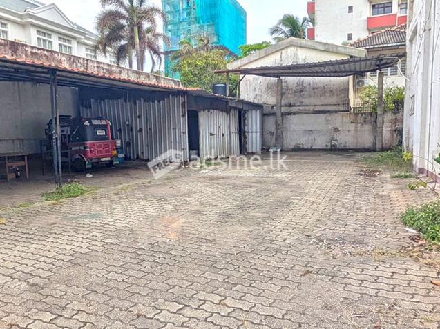 Investment Opportunity – Prime Property at Melbourne Avenue, Colombo 04. Closer to Marine Drive.